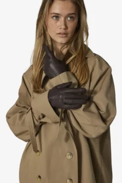 Adax glove Sisse