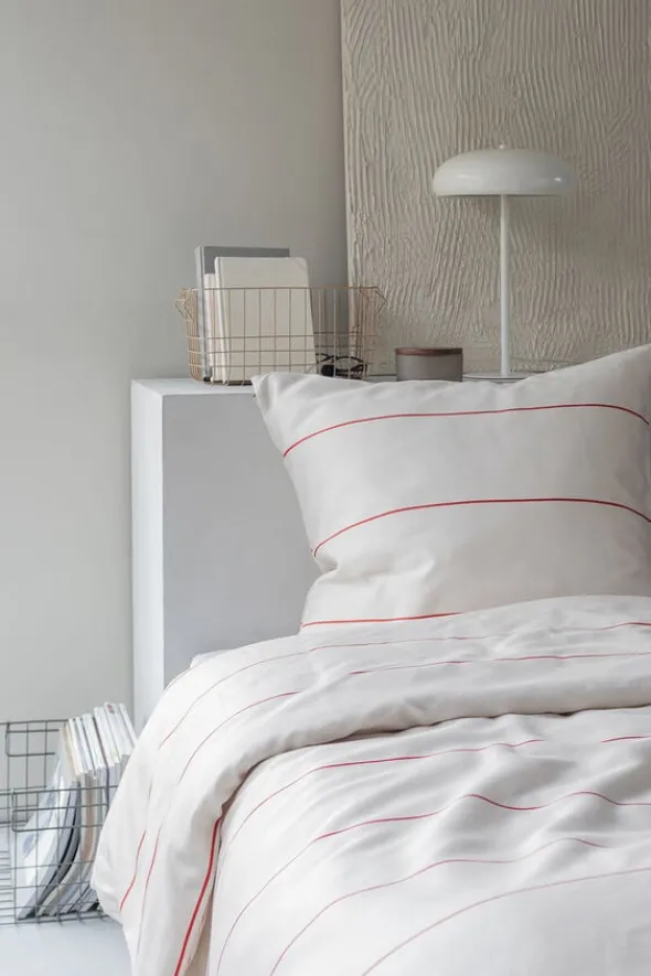 ALIGN bed set