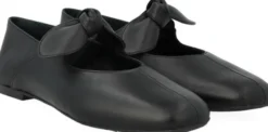 Ballerina med elastisk dekorativ sløjfedetalje