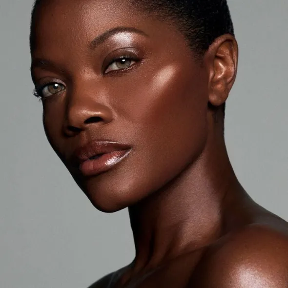 Bio-Radiant Glassy Highlighter Balm - Lystergivande ansiktsbalsam