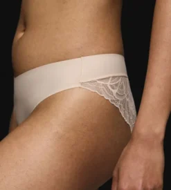 Body Make-Up Illusion Lace Highleg Tai