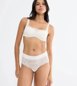 Body Make-Up Illusion Lace Shorty
