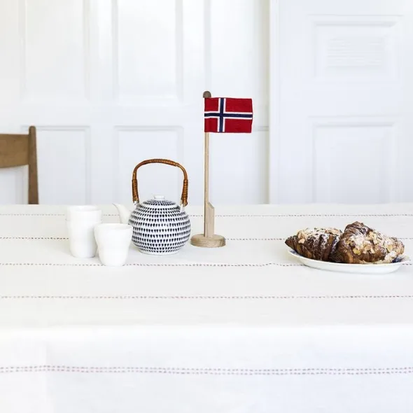 Bordflagstang med Norsk flag