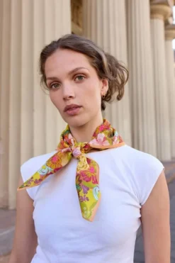 BOUQUET Scarf