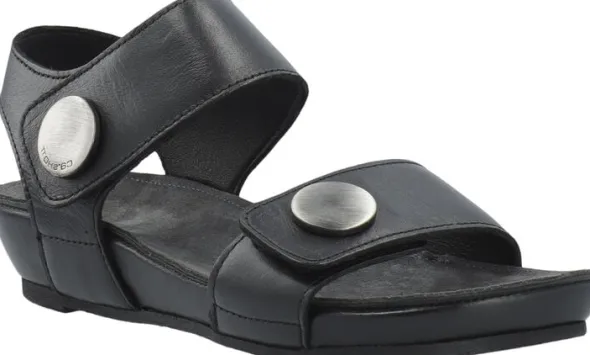 CASAVA Button Sandal Leather
