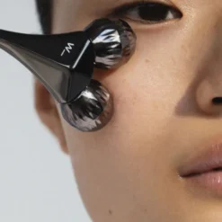 CONTOURING FACIAL ROLLER