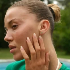 Contrast Stud Earrings