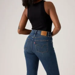501� Curve Jeans