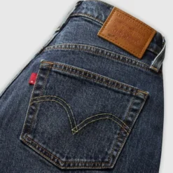501� Curve Jeans