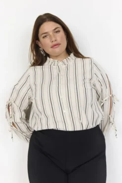 Curvy WA-ASHLEY 2 Skjorte Creme