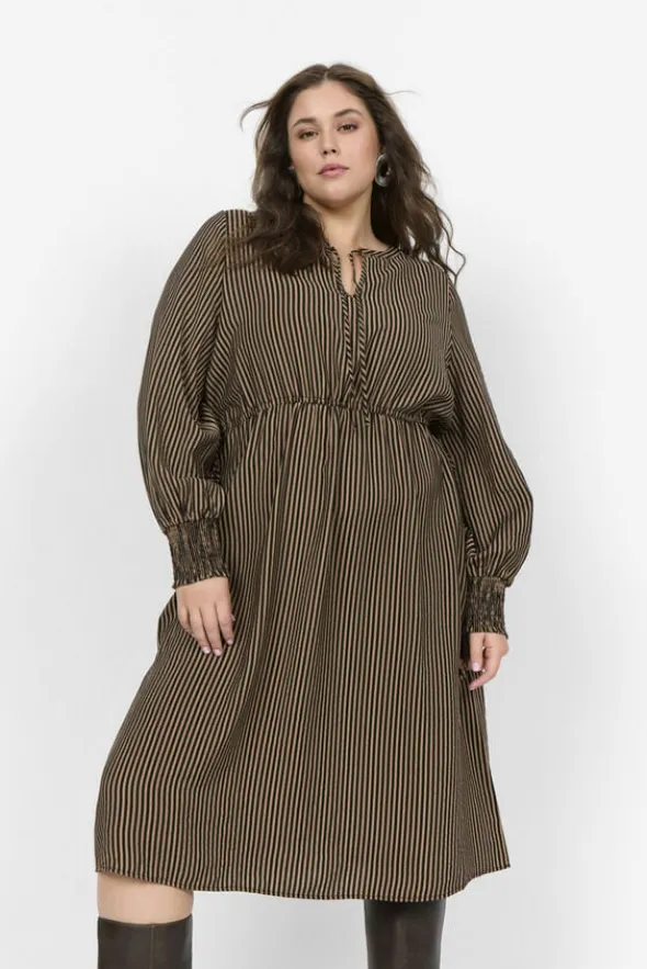Curvy WA-GENTINA 4 Kjole Mørk sand