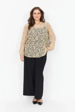 Curvy WA-KILA 1 Bluse Sand