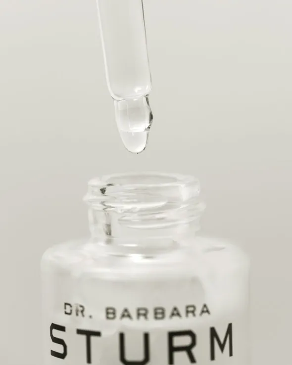 Darker skin Tones Hyaluronic Serum