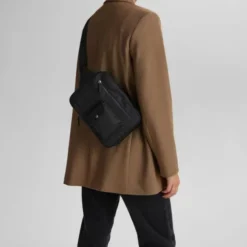 Darlambg One Shoulder. , Mono.