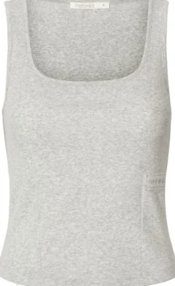 Elevate short top