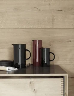 EM77 vattenkokare (EU) 1.5 l. black