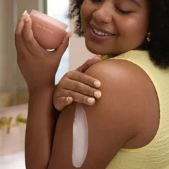 Find Comfort Awaken Confidence Bouncy Body Creme - Krämig kroppskräm