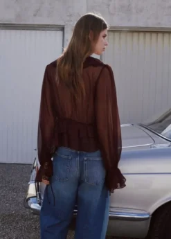 Fluid ruffled blouse