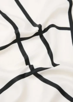Geometric printed foulard