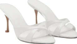 Heel non-structured sandals