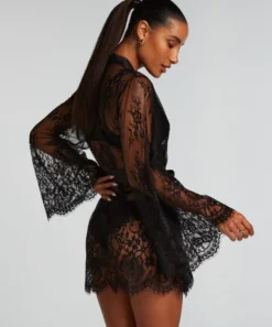 Isabelle Lace Kimono