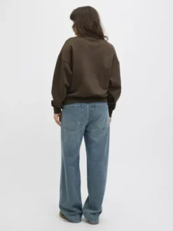 JXMERLE RLX SHORT LS CREW SWT LN