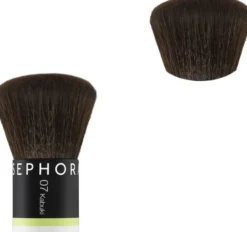 07 Kabuki brush - Intuitiv applicering med perfekt finish