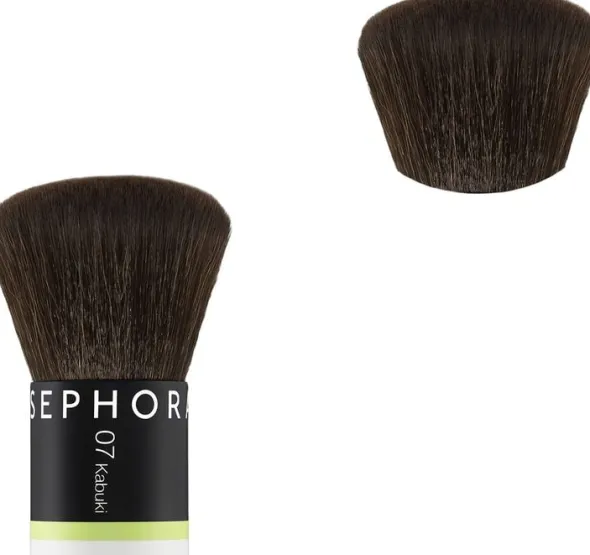 07 Kabuki brush - Intuitiv applicering med perfekt finish