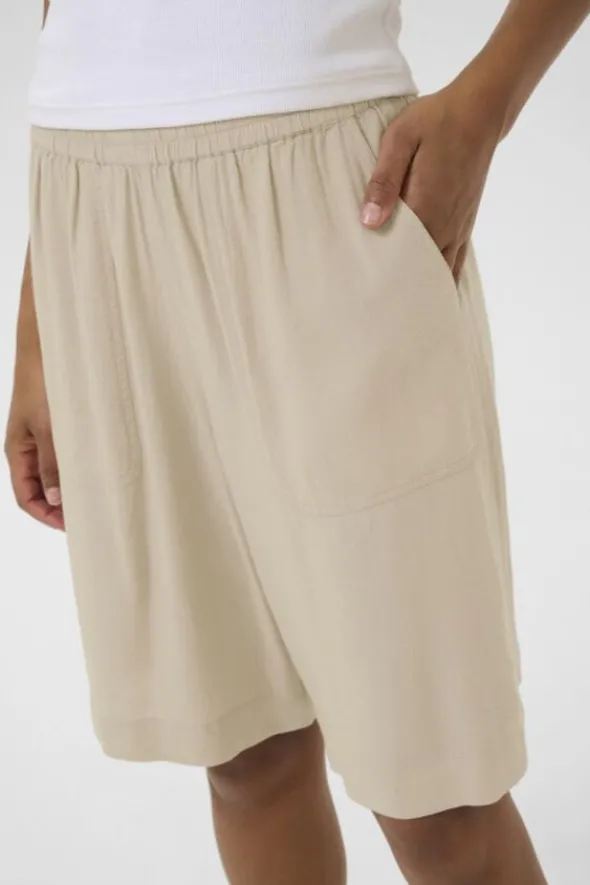 KAmilia Shorts