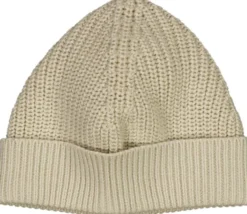 Knit chunky beanie