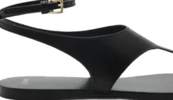 Leather straps sandals