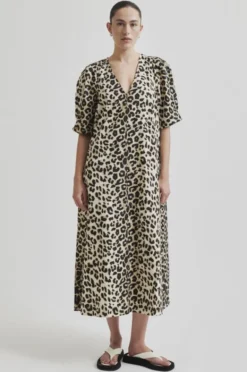 Leoa Poplin Leopard Maxi Kjole