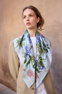 LIVING GARDEN Scarf