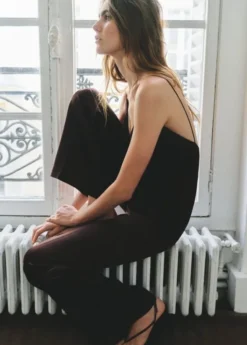 Long jumpsuit with V-neck