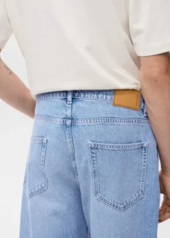Lori tapered-fit jeans