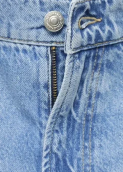 Lori tapered-fit jeans