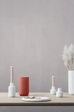 Lyngby Vase H15. 5 cm rød porcelæn