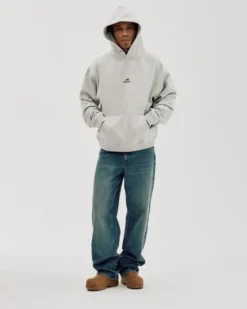 Oversized Hoodie Logo