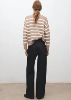 Oversized striped turtleneck sweate