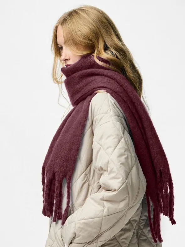 PCNIKITA LONG SCARF NOOS BC