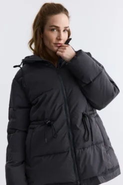 Puffer Jacket SHELTER