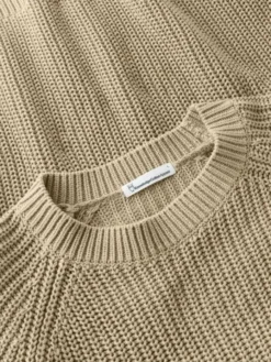 Raglan knit sweater
