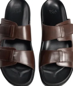 Sandal