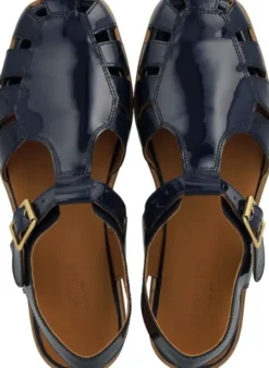 Sandal