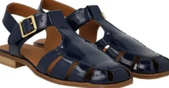 Sandal