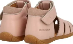 Sandal med broderi