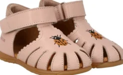 Sandal med broderi