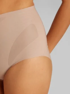 SCULPTED FIRM MESH BRIEF