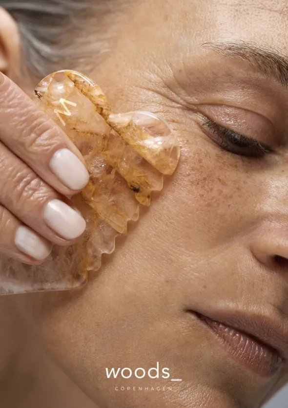 SCULPTING FACE GUA SHA