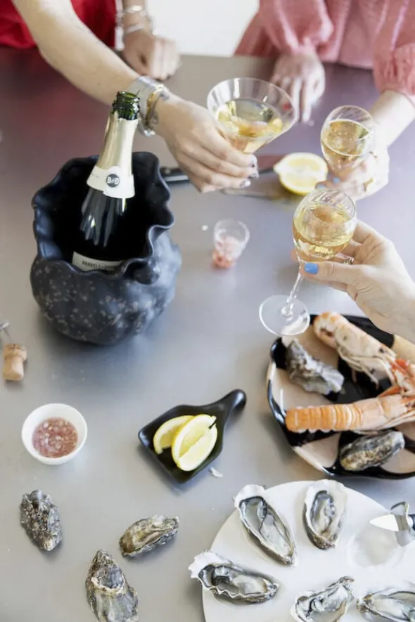 Serving plate Oyster